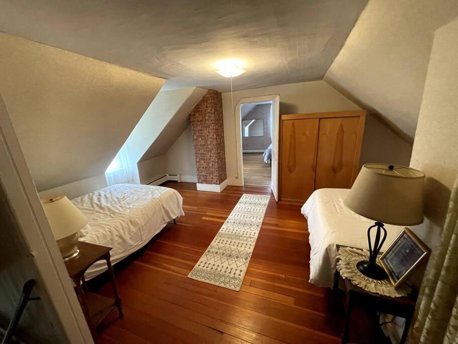 Cute 6-Bedroom Getaway In The Heart Of Littleton Bagian luar foto